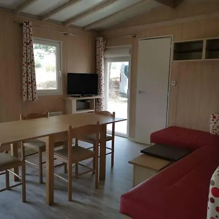 6 Personnes -domaine Du Pre -lac Du Jaunay *